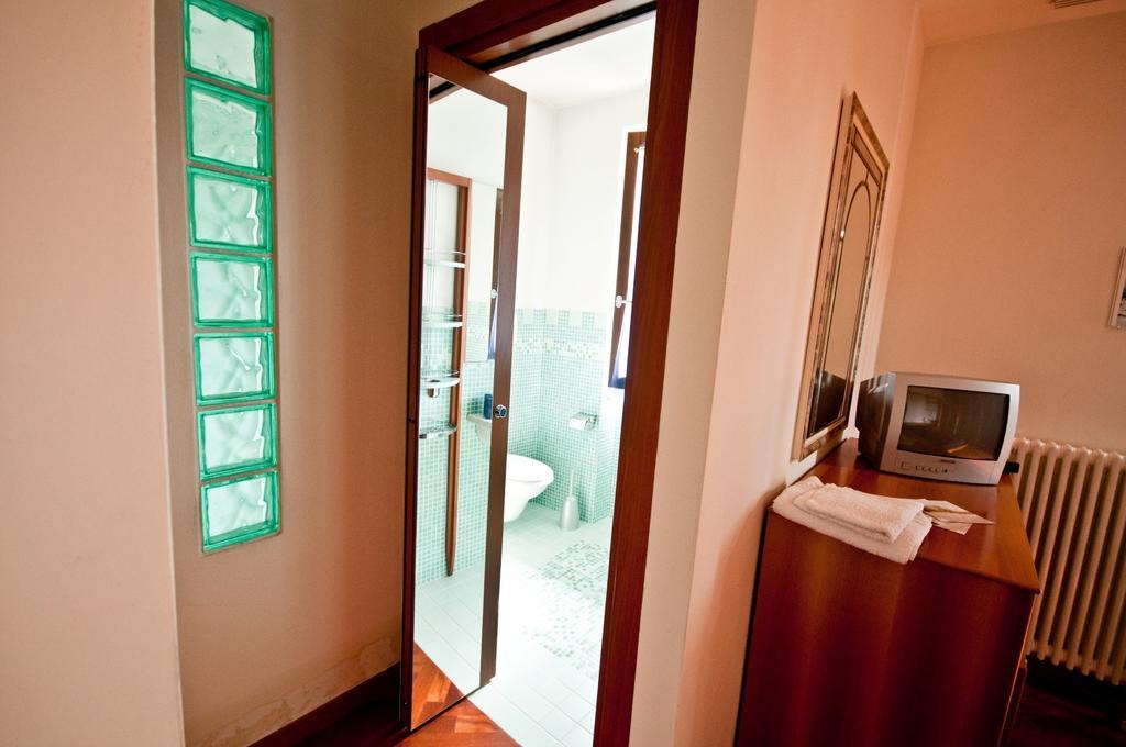 Bed and Breakfast Antica Fornace Bucine Habitación foto